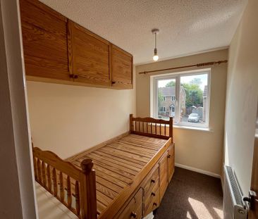 3 bedroom semi-detached house to rent - Photo 2