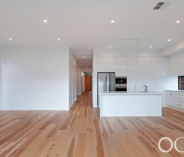 Open the Door to Effortless Elegance - Photo 1