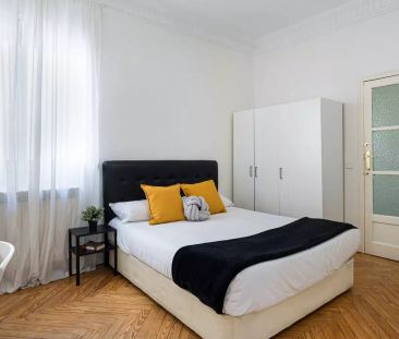 Room in a shared 6-bedroom apartment for rent in Ibiza, Madrid - Photo 5