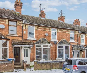 3 bed House - Terraced To Let - Photo 2