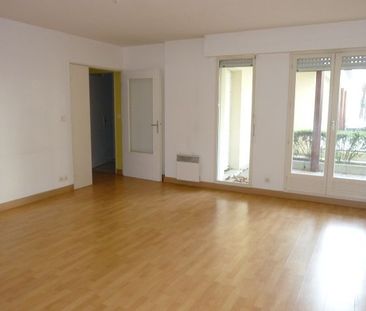Location Appartement 3 pièces 68m² ORLEANS 45000 - Photo 2