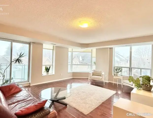 409-190 Manitoba St, Etobicoke, Ontario M8Y 4G7 | 190 Manitoba Street, Etobicoke - Photo 1