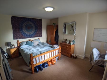 2 bedroom flat to rent - Photo 4