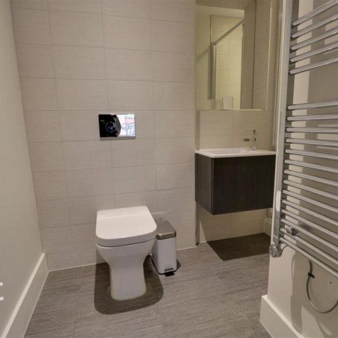 2 bedroom flat to rent - Photo 1