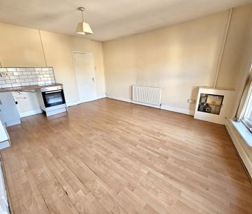 Picton Road, Liverpool, L15 - Photo 2