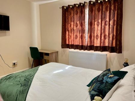 8 bedroom house share to rent - Photo 5