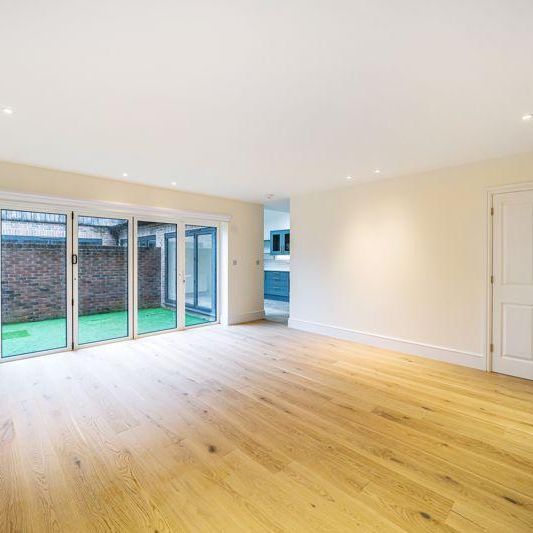 3 bedroom link detached house to rent - Photo 1