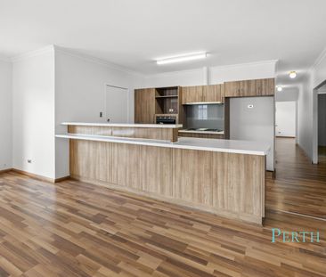 Comfort & Low-Maintenance Living in East Cannington - Photo 3