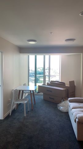 Popular Imperial Gardens apartment is waiting for new occupants! - Photo 3