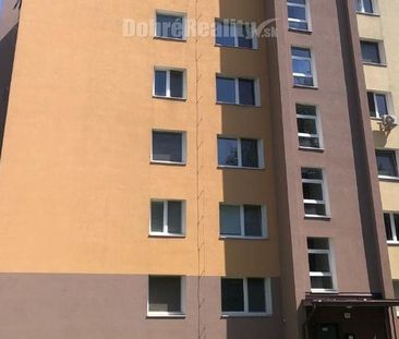 Pripravujeme prenájom 3 - izbového bytu v Lučenci na Vajanského ulici. - Photo 1