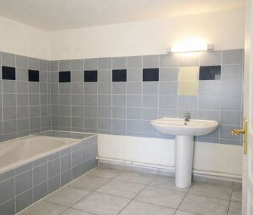 Location Appartement 2 pièces 42m² - Photo 3