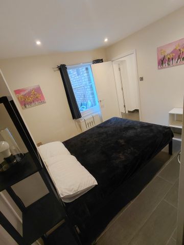 3 Bed End Terrace, Putney Bridge Road, SW18 - Photo 3