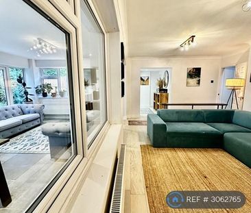 4 bedroom detached house to rent - Photo 4