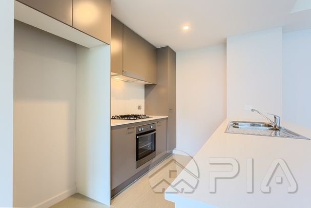 ONE BED + MEDIA APARTMENT AVAILABLE NOW - Photo 1