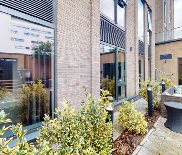 Classic 2 Bed Apartment - Photo 5