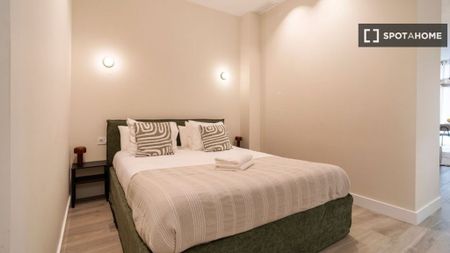 3 room luxury Flat for rent in Valencia, Spain - Photo 5