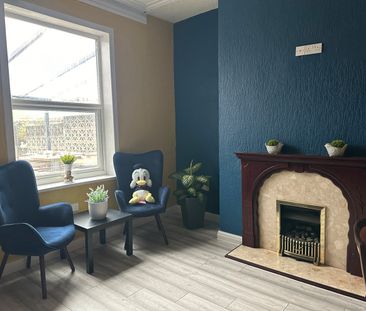 Room in a Shared House, Derby Road, M6 - Photo 1