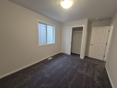 72 Carringford Road Northwest, Calgary - Photo 3