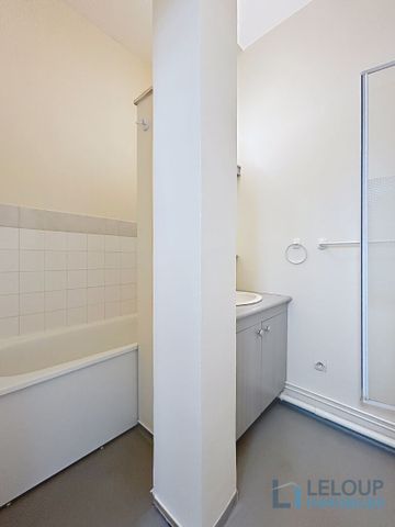 Location Appartement 3 pièces 90m² ROUEN 76000 - Photo 4