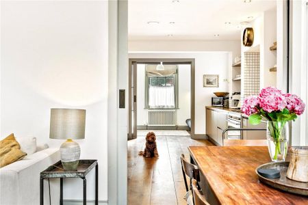 4 bedroom end of terrace house to rent - Photo 3