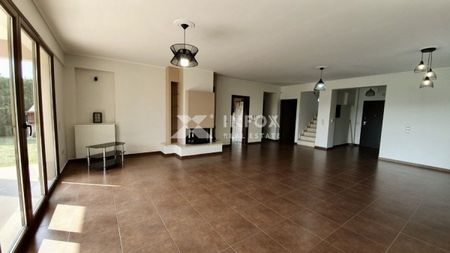 Πολυτελής Μονοκατοικία 220 τ.μ. σε οικόπεδο 1.500 τ.μ. • €2.200/μήνα - Φωτογραφία 5