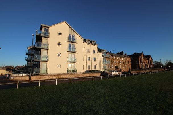 Dalhousie Court, Carnoustie - Photo 1