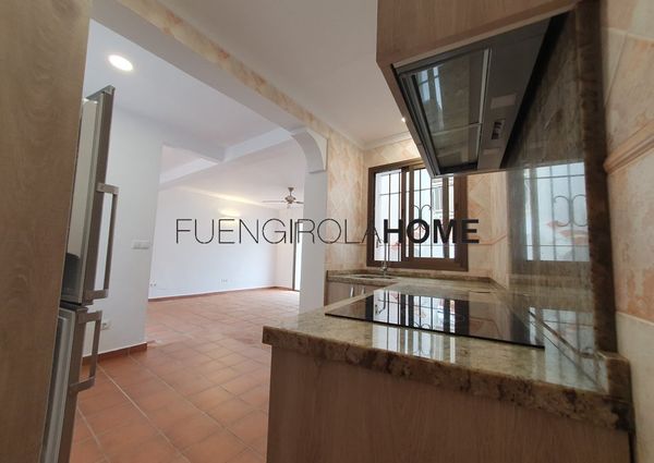 Ref 19790 – **LONG TERM RENTAL** -Great opportunity to live in the best urbanization in Fuengirola: PUEBLO LOPEZ