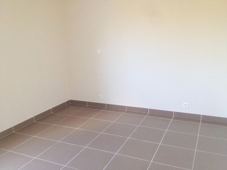 « MONTFAVET - APPARTEMENT T2 44.14M² AVEC TERRASSE ET PARKING » - Photo 4