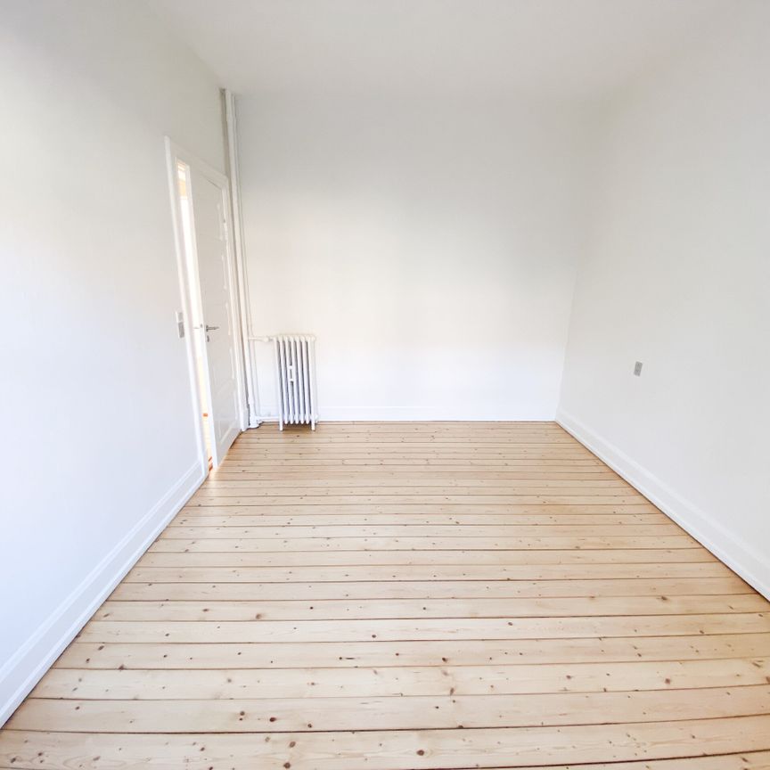 Flot 2-værelses lejlighed ved østre anlæg - Photo 1