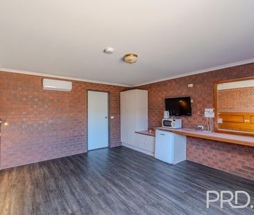 MULTIPLE ONE BEDROOM UNITS FOR LEASE - Photo 3