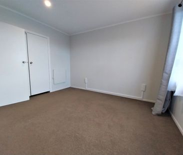 Comfortable Three bedroom family home. - Photo 4