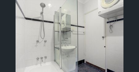 Simply Stunning! - Photo 3