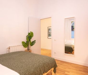 Carrer Gran de Gràcia, Barcelona, Catalonia 08012 - Photo 1