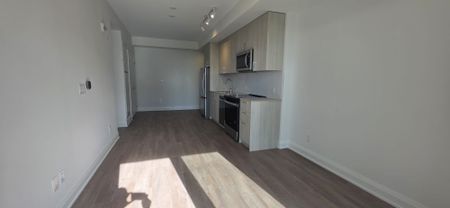 For Lease - 3250 Carding Mill Trail Unit# 311, Oakville, Ontario - Photo 2