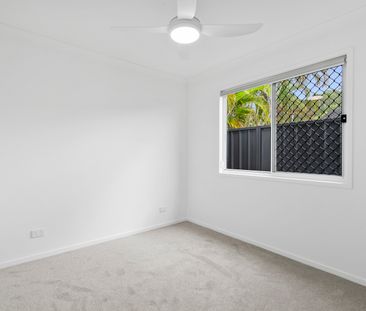 78A Saffron Street, Elanora QLD 4221 - House For Rent | Domain - Photo 5