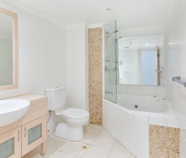 2B/30 Laycock Street, Surfers Paradise QLD 4217 - Apartment For Ren... - Photo 6