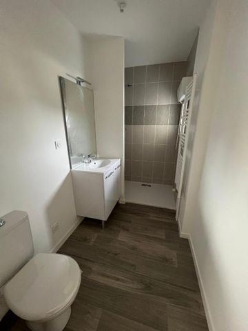 Location Appartement 2 pièces 42m² MONTLOUIS SUR LOIRE 37270 - Photo 5