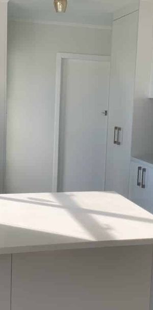 Recently Renovated, Modern design, Peaceful living. - Photo 1