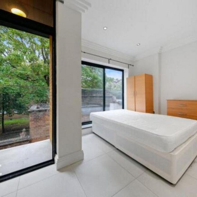 4 bedroom apartment to rent - Photo 1