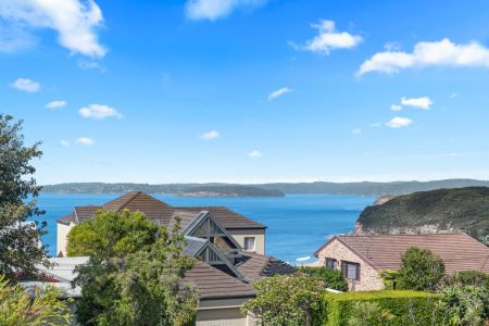 Come for the views, stay for the captivating design - Photo 2