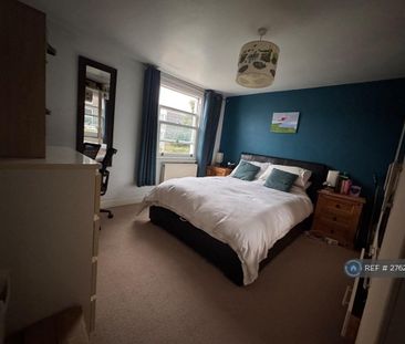 2 bedroom semi-detached house to rent - Photo 4