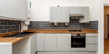 Sunnymead Court, 4 Central Parade, Herne Bay, CT6 5HT, Kent - Photo 2