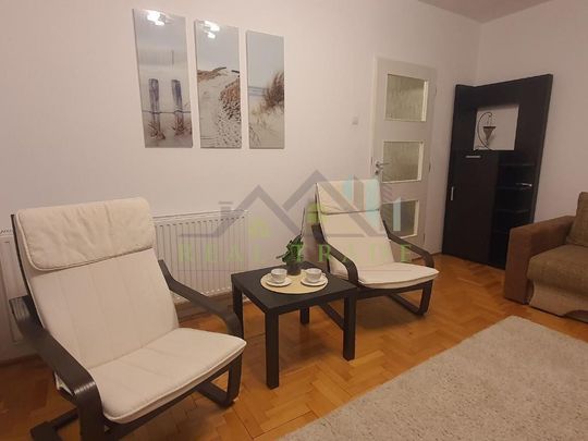 Garsoniera decomandata structura mare str. De Mijloc - Fotografie 1