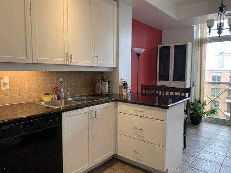 For Lease - 5233 Dundas Street Unit# 2320, Toronto, Ontario - Photo 5