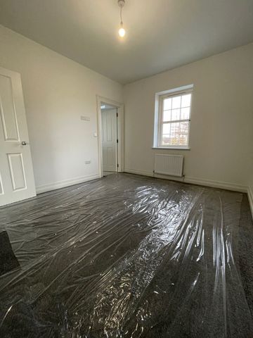 17 Hobart Hall, Dundonald, Belfast, BT16 1BS - Photo 2