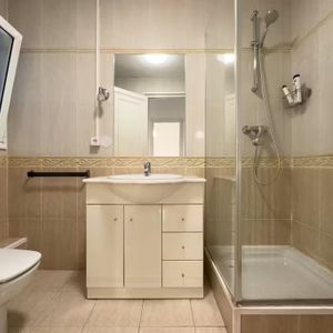 Carrer de Descartes, Barcelona, Catalonia 08006 - Foto 2