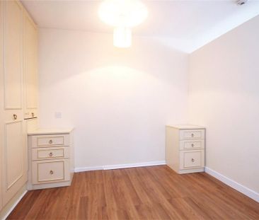 House to rent - Photo 3