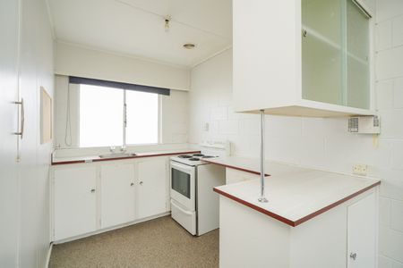 2 Bedroom Unit - Photo 2