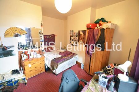 8 Bedroom End Terraced House for rent in Hill Top Street - Photo 3