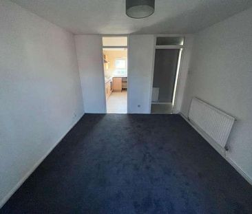 Flying Bull Close, Portsmouth, PO2 - Photo 6